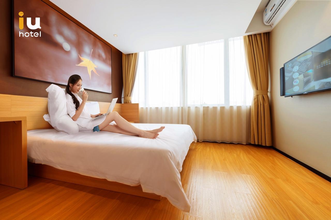 Iu Hotel Urumqi Shinianzi Bus Station Εξωτερικό φωτογραφία